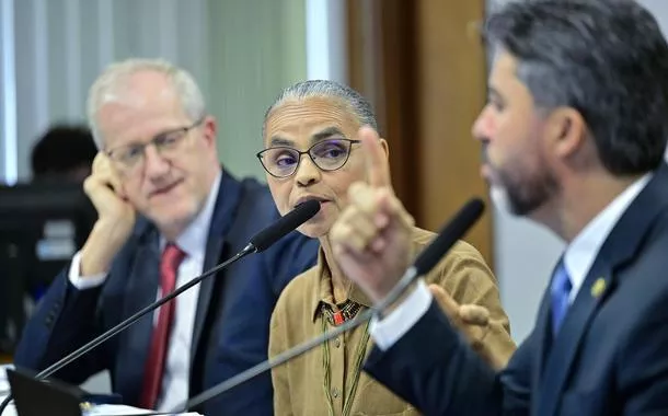 Bolsonarista Marcos Rogério tenta calar Marina Silva e é enquadrado: 'não sou mulher submissa'