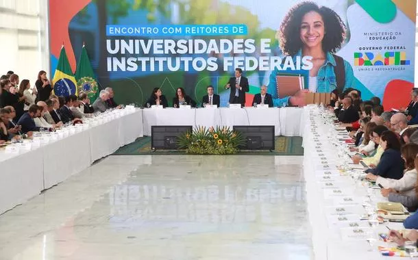 Governo federal anuncia novos investimentos em universidades do Paraná