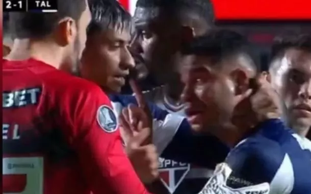 Miguel Navarro, jogador do Talleres, afirmou ter sido vítima de xenofobia por parte de Bobadilla, atleta do São Paulo
