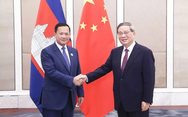 China está disposta a expandir cooperação econômica e comercial com Camboja, diz premiê chinês