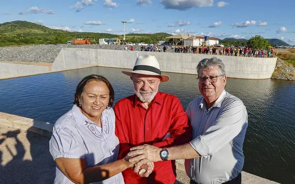 Governadora da Paraíba, Fátima Bezerra; Presidente da República, Luiz Inácio Lula da Silva e o Governador da Paraíba, João Azevêdo. Salgueiro - PE.
