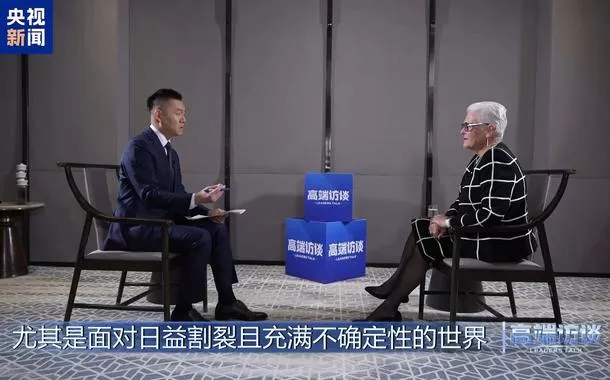 Entrevista exclusiva com a ex-primeira-ministra da Nova Zelândia, Jennifer Mary Shipley