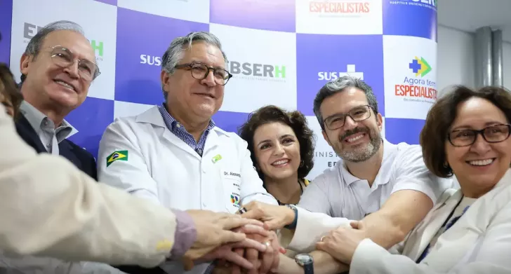 Padilha participa de 1º mutirão de cirurgias para reduzir fila do SUS