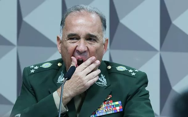 Trama golpista: general diz ao STF que a maioria das pessoas em acampamento no QG do Exército era moradores de rua