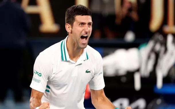 Djokovic vence com facilidade e vai às oitavas de final em Roland Garros