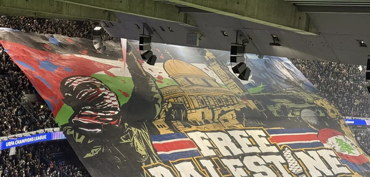Bandeira Palestina Livre na final da Liga dos Campeões