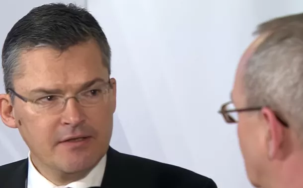 Deputado alemão Roderich Kiesewetter em entrevista 