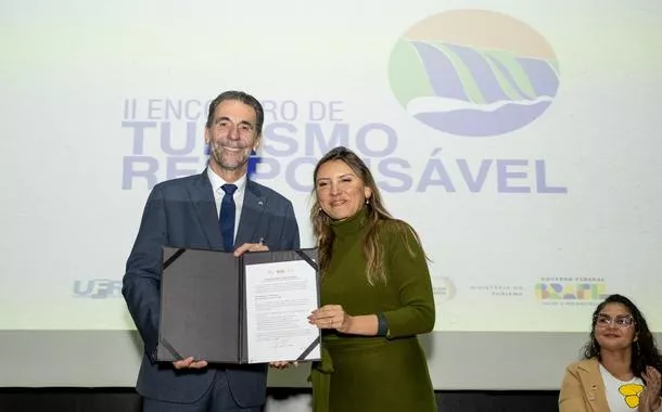 Itaipu firma compromisso com o Ministério do Turismo para enfrentar a exploração sexual infantil