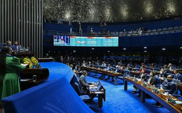 Plenário do Senado Federal durante 11º Fórum Parlamentar do Brics - Brasil 2025. 2ª sessão de trabalho: Ação Parlamentar do Brics em Busca de Novos Caminhos para o Desenvolvimento Econômico. Em discurso, à tribuna, representante do Conselho Nacional de Províncias da África do Sul, Tidimalo Innocentia Legwase. Mesa: coordenador parlamentar do Brics na Câmara dos Deputados, deputado Fausto Pinato (PP-SP) - preside sessão; secretário-geral da Mesa da Câmara dos Deputados, Lucas Ribeiro Almeida Júnior