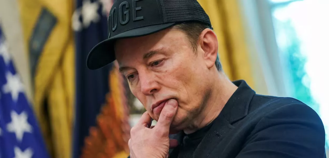 Elon Musk reage durante uma coletiva de imprensa com o presidente dos EUA, Donald Trump (não mostrado na foto), na Casa Branca, em Washington, DC, EUA, em 30 de maio de 2025