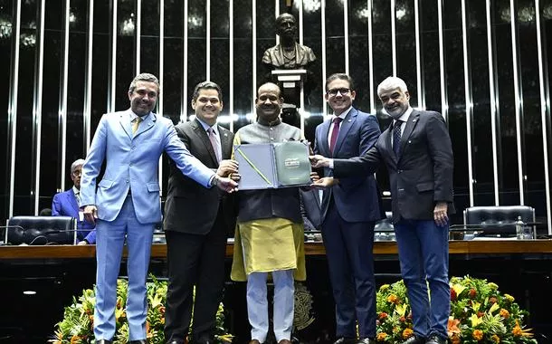 11º Fórum Parlamentar do Brics - Brasil 2025. Sessão de encerramento: Adoção do documento final e falas de encerramento. Participam: coordenador parlamentar do Brics na Câmara dos Deputados, deputado Fausto Pinato (PP-SP); presidente do Senado Federal, senador Davi Alcolumbre (União-AP); presidente da Câmara Baixa do Parlamento da Índia, Om Birla; presidente da Câmara dos Deputados, deputado Hugo Motta (Republicanos-PB); coordenador parlamentar do Brics no Senado Federal, senador Humberto Costa (PT-PE)