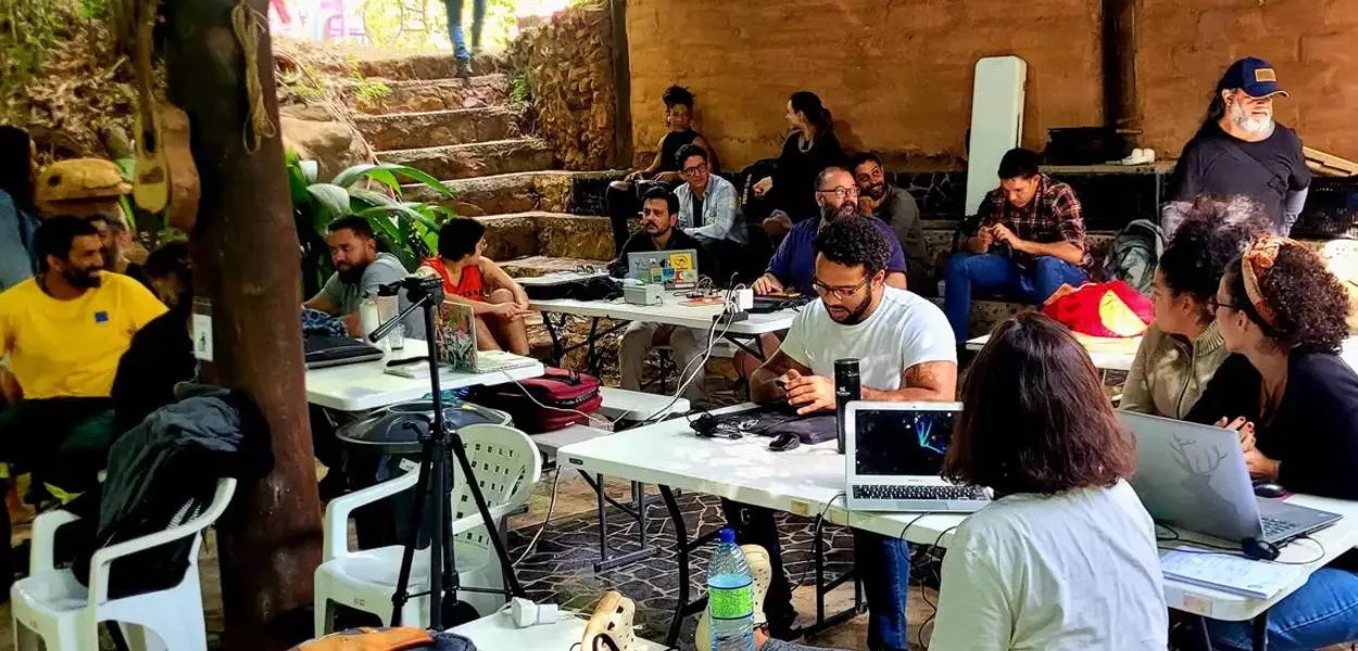 Oficina para desenvolvimento de soluções inteligentes e acessíveis para o combate ao fogo
