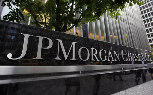 JPMorgan mantém otimismo e aponta juros em queda no Brasil: “História fundamental segue intacta”