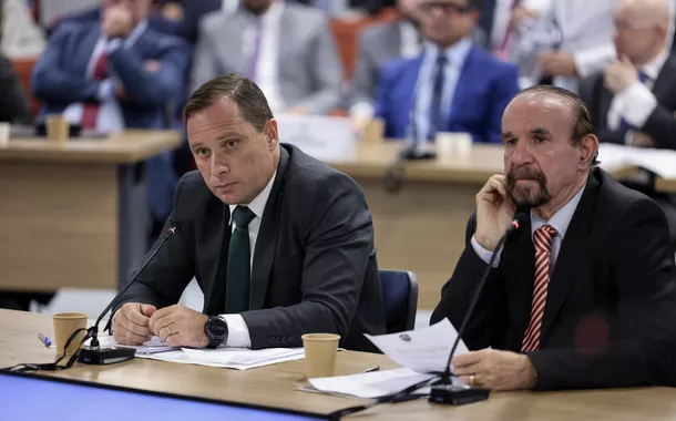 Especialistas dizem que só falta de voluntariedade pode anular delação de Mauro Cid