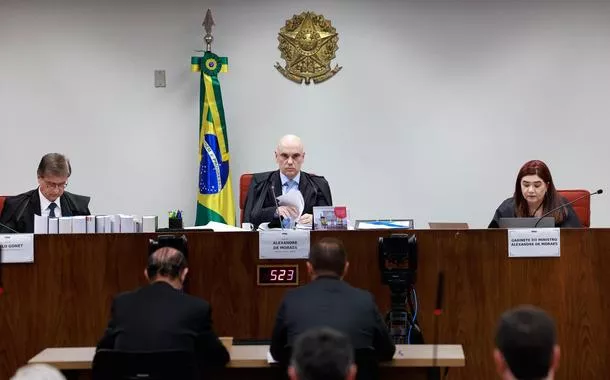 Moraes nega pedido de Mauro Cid e delator terá que acompanhar interrogatórios de réus da trama golpista
