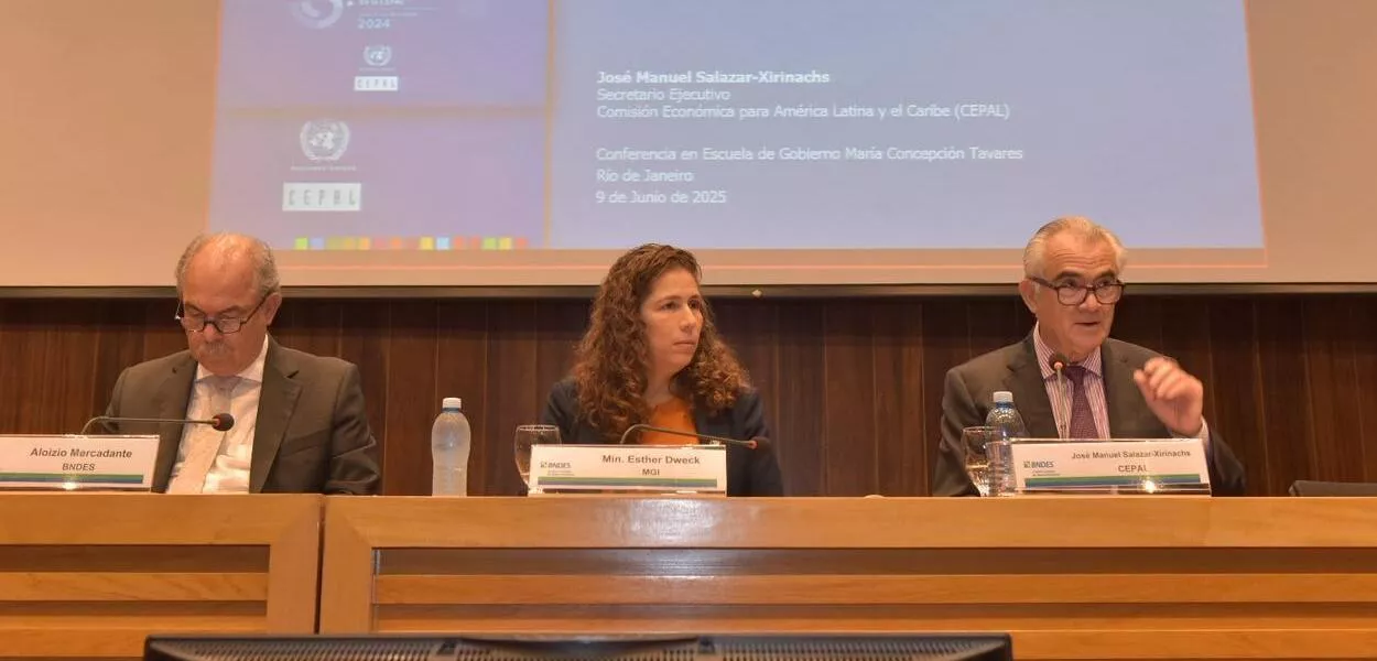 Aloizio Mercadante, Esther Dweck e José Manuel Salazar-Xirinachs