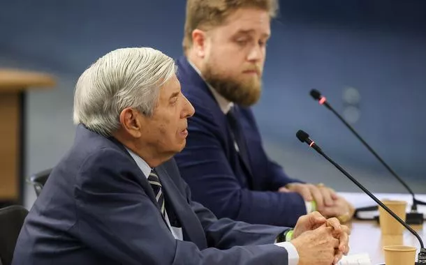 Augusto Heleno toma bronca do próprio advogado no STF: "a pergunta é só sim ou não" (vídeo)