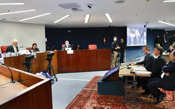 Jair Bolsonaro presta depoimento durante julgamento de tentativa de golpe de estado. 10.06.25