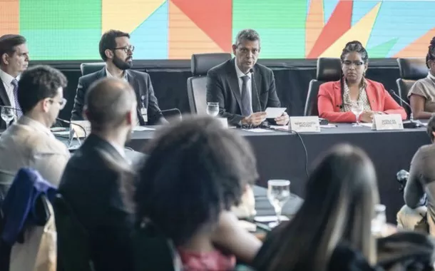Jovens do Brics propõem ações para transição energética e levam debate à COP 30