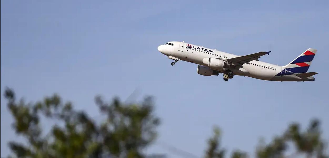 Latam é escolhida a melhor companhia aérea da América do Sul