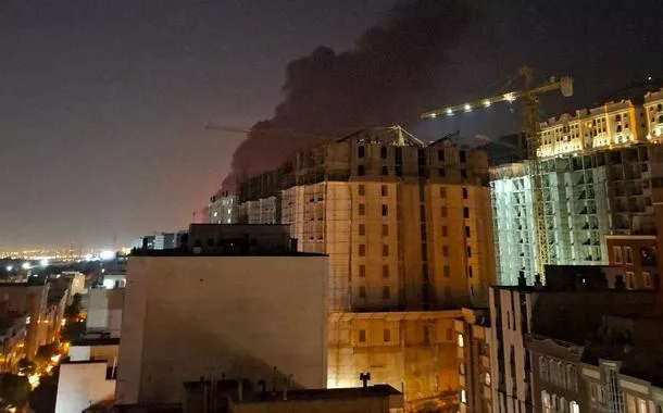 Incêndio é registrado em Teerã, no Irã - 14/06/2025