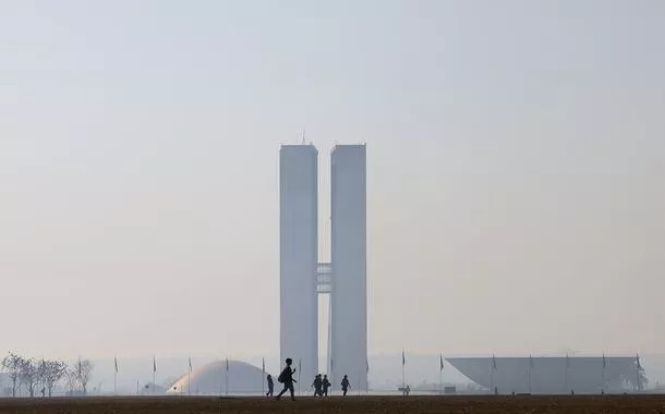 Projeto sobre garimpo e outras atividades econômicas em terras indígenas avança no Senado