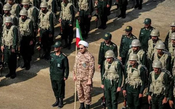 Irã afirma ter derrubado dez caças israelenses, atacado base de suprimentos e impedido destróier britânico no Golfo