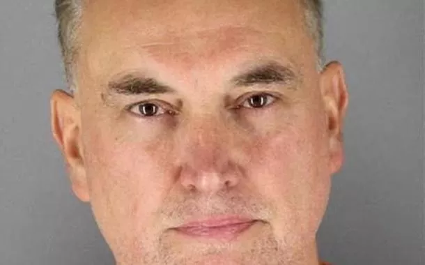 Vance Boelter, suspeito de assassinar a deputada americana Melissa Hortman e de tentar matar o senador estadual John Hoffman, foi preso pela polícia neste domingo (15)