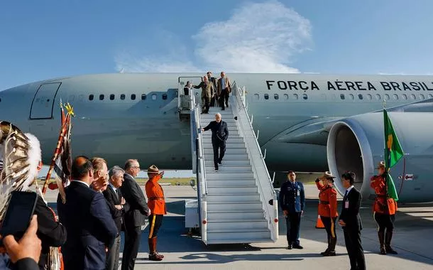 Lula chega ao Canadá para reunião do G7