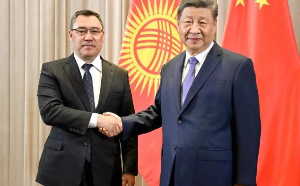 Xi afirma que cooperação entre China e Quirguistão tem um grande potencial