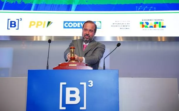 "Recorde absoluto", comemora Silveira após leilão de petróleo e gás que garante R$ 1 bilhão para a União neste ano