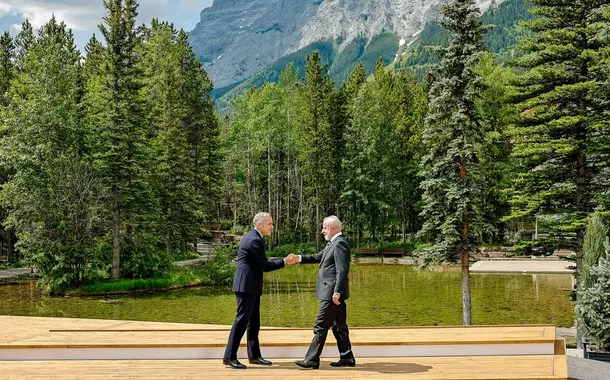 Lula participa de reunião bilateral com primeiro-ministro do Canadá