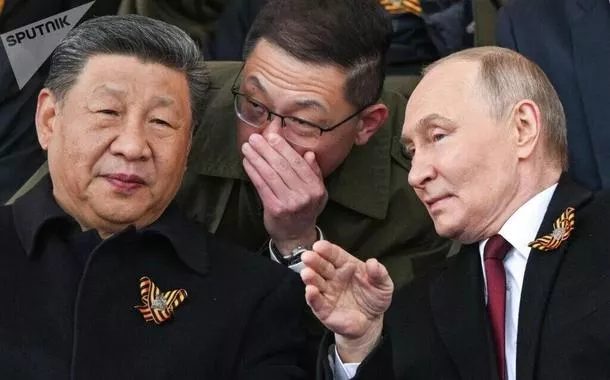 Presidente da China, Xi Jinping, conversa com o presidente russo, Vladimir Putin 