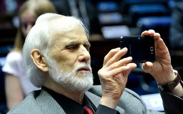 Artistas lamentam a morte de Francisco Cuoco: 'foi um dos grandes. Inspirou gerações'
