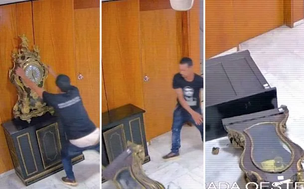 Mecânico Antônio Cláudio Alves Ferreira destruiu um relógio histórico instalado no terceiro andar do Palácio do Planalto durante a invasão do prédio por extremistas bolsonaristas nos atos de 8 de janeiro de 2023