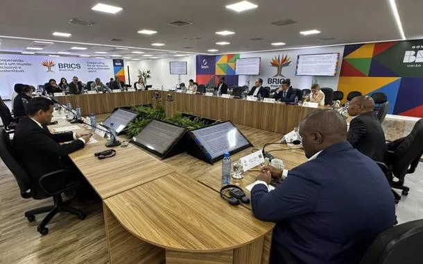 Delegados reforçam a importância da cooperação para padronizar normas diante de contexto global de incerteza econômica 