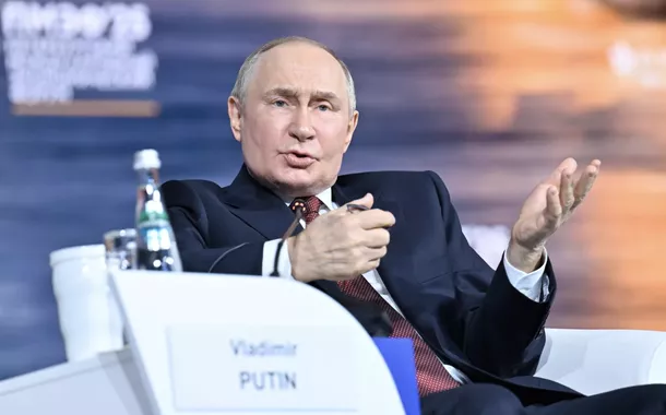 Putin no fórum de São Petersburgo