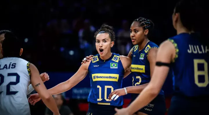 Ana Cristina lidera vitória brasileira pela Liga das Nações de vôlei
