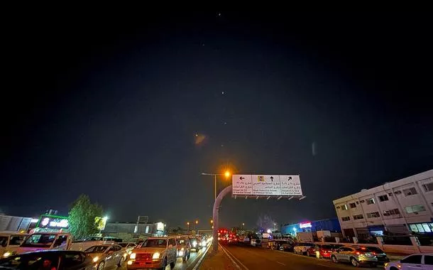 Mísseis interceptores são disparados após Forças Armadas do Irã atacarem base norte-americana de Al Udeid, localizada em Doha, no Catar
23/06/2025
