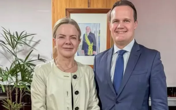 Gleisi Hoffmann e Julio Pinheiro