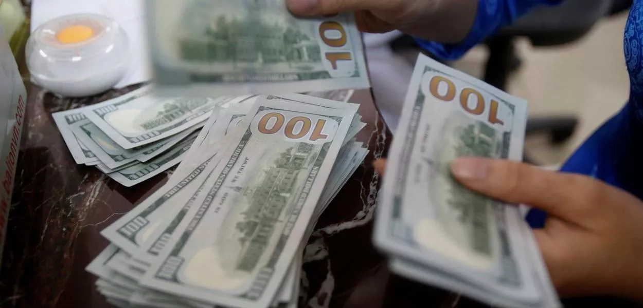 Notas de dólar
16/05/2016.