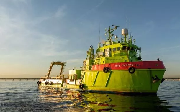 Embarcação da Ambipar