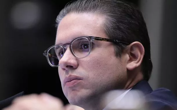 Hugo Motta: providências sobre Zambelli já estão sendo tomadas
