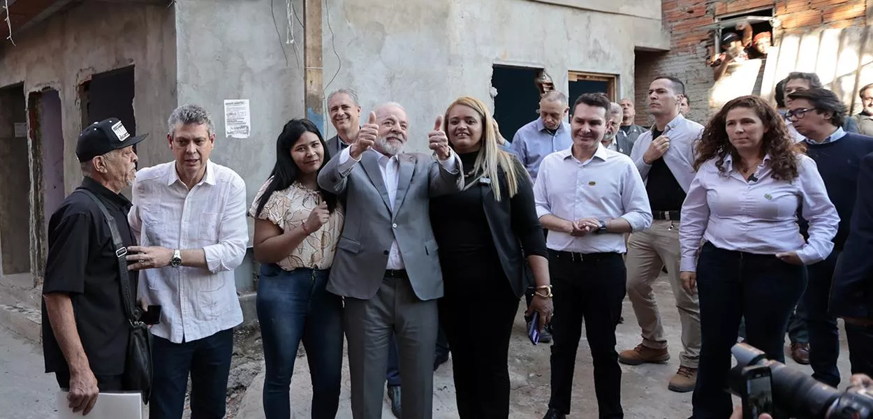 Presidente da República, Luiz Inácio Lula da Silva, durante visita na favela do Moinho (SP)