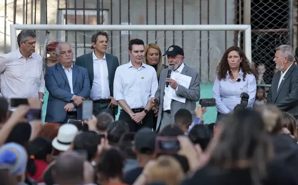 Na favela do Moinho, Lula assina acordo habitacional para moradores