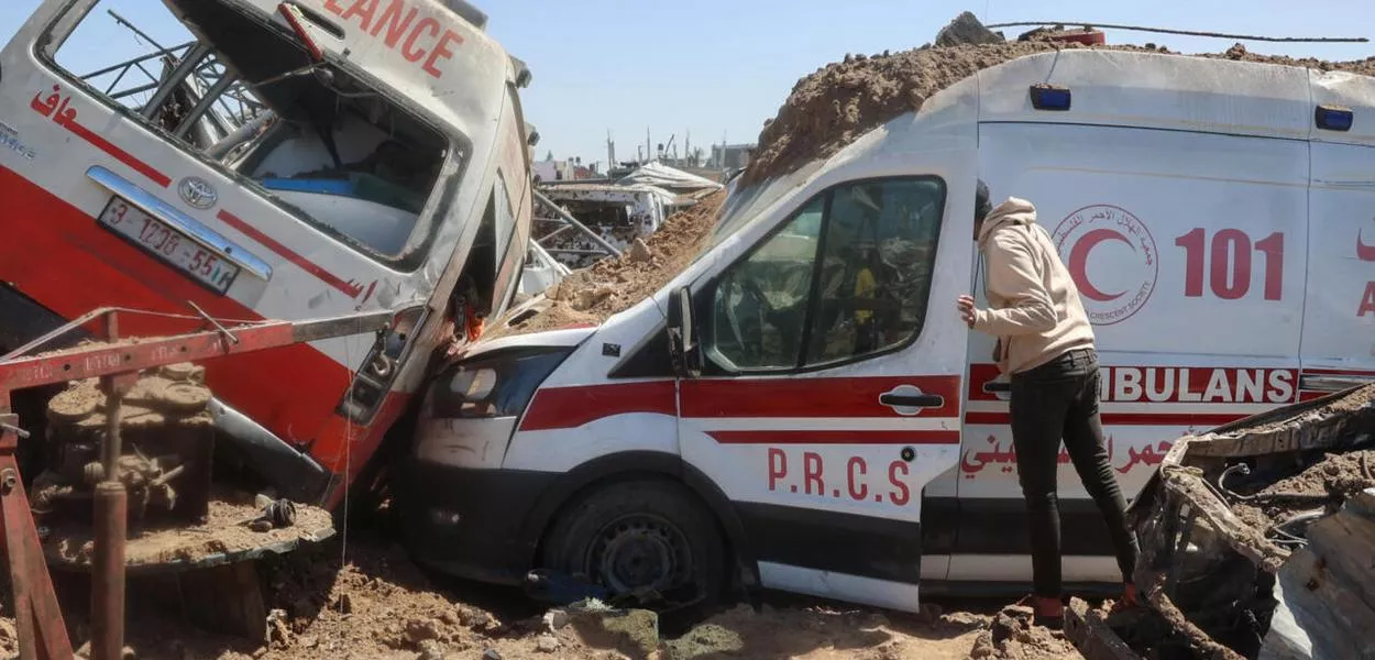 Israel já assassinou 50 socorristas do Crescente Vernelho em Gaza