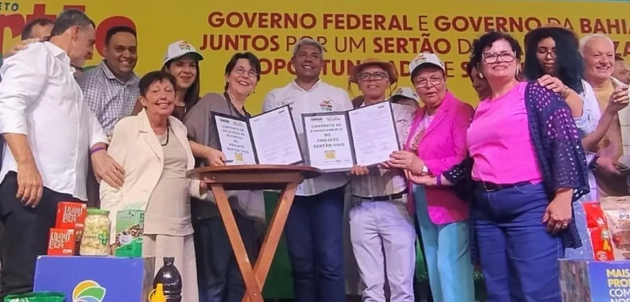 Assinatura de contrato de  R$ 300 mi para agricultura familiar no semiárido