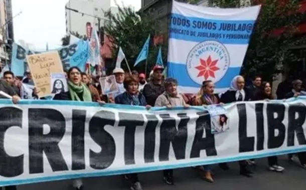 Campanha “Libertem Cristina” começa com mobilizações em toda a Argentina