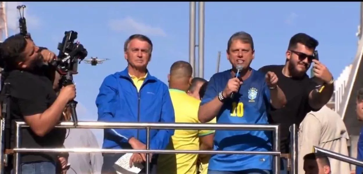 Jair Bolsonaro e Tarcísio de Freitas