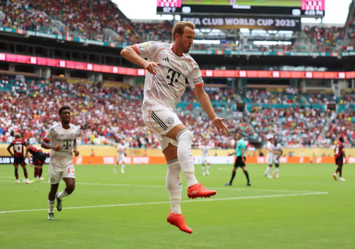 Futebol - Copa do Mundo de Clubes da FIFA - Oitavas de final - Flamengo x Bayern de Munique - Hard Rock Stadium, Miami Gardens, Flórida, EUA - 29 de junho de 2025 Harry Kane, do Bayern de Munique, comemora seu segundo gol